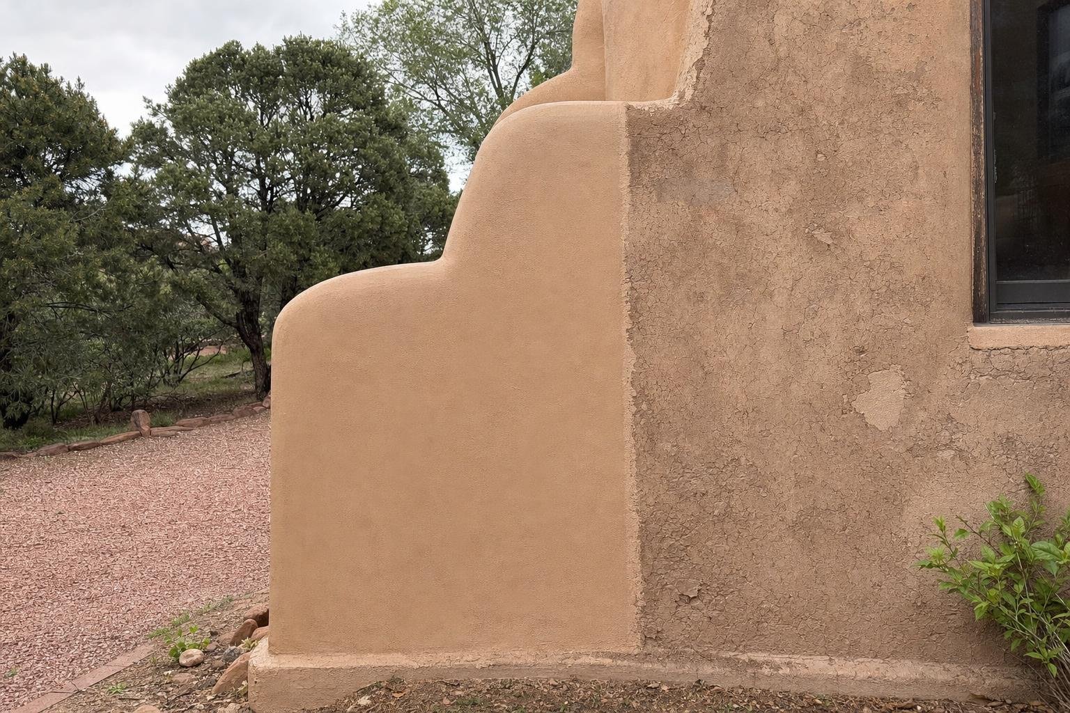 Illustrative image of stucco repair warning signs work